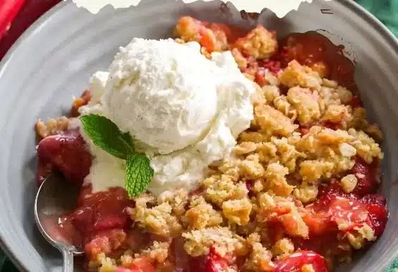 Strawberry Rhubarb Crisp Recipe