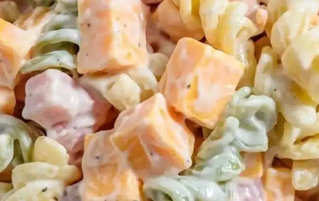 Grill Fresh Eats 4 Colorful 4 ingredient pasta salad in a bowl with vegetables