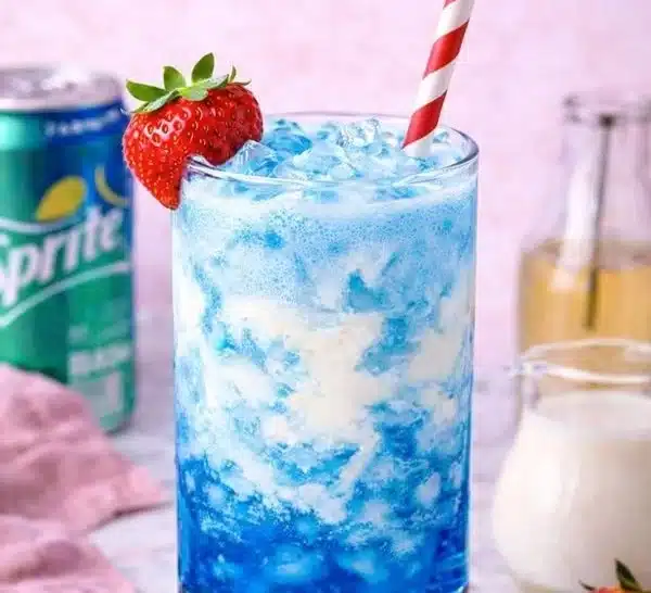 Blue Raspberry Dirty Soda (Blue Lagoon / Beach Bum) 3 Blue Raspberry Dirty Soda recipe featuring Blue Lagoon and Beach Bum flavors.