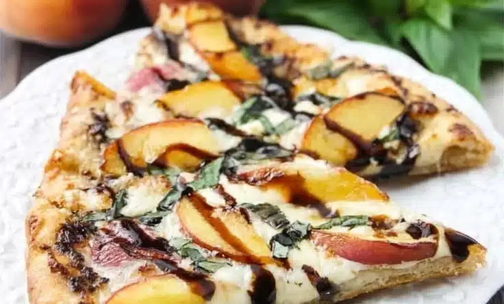 Peach & Basil Naan Bread Pizza 6 Peach and Basil Naan Bread Pizza topped with fresh ingredients